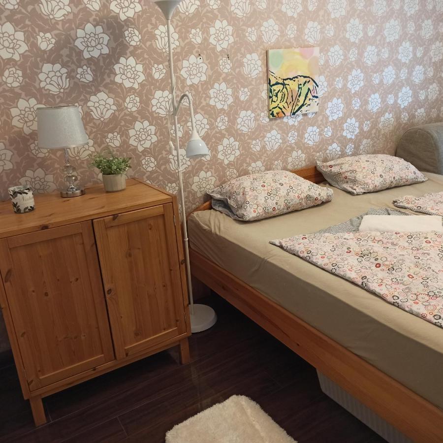 Апартаменти Cool & Pool Apartman Балатонфюред Екстер'єр фото