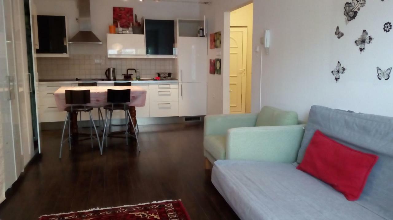 Апартаменти Cool & Pool Apartman Балатонфюред Екстер'єр фото